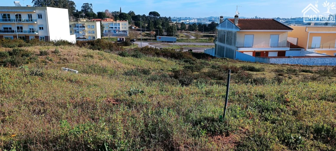 Moradia T3 para Venda em Marvila, Ribeira Santarém, São Salvador, São Nicolau Foto 2