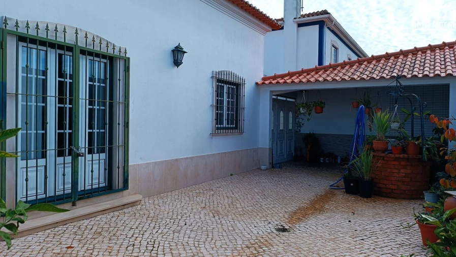 Moradia T2 para Venda em Almeirim Foto 7