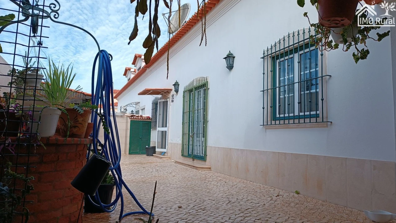 Moradia T2 para Venda em Almeirim Foto 43