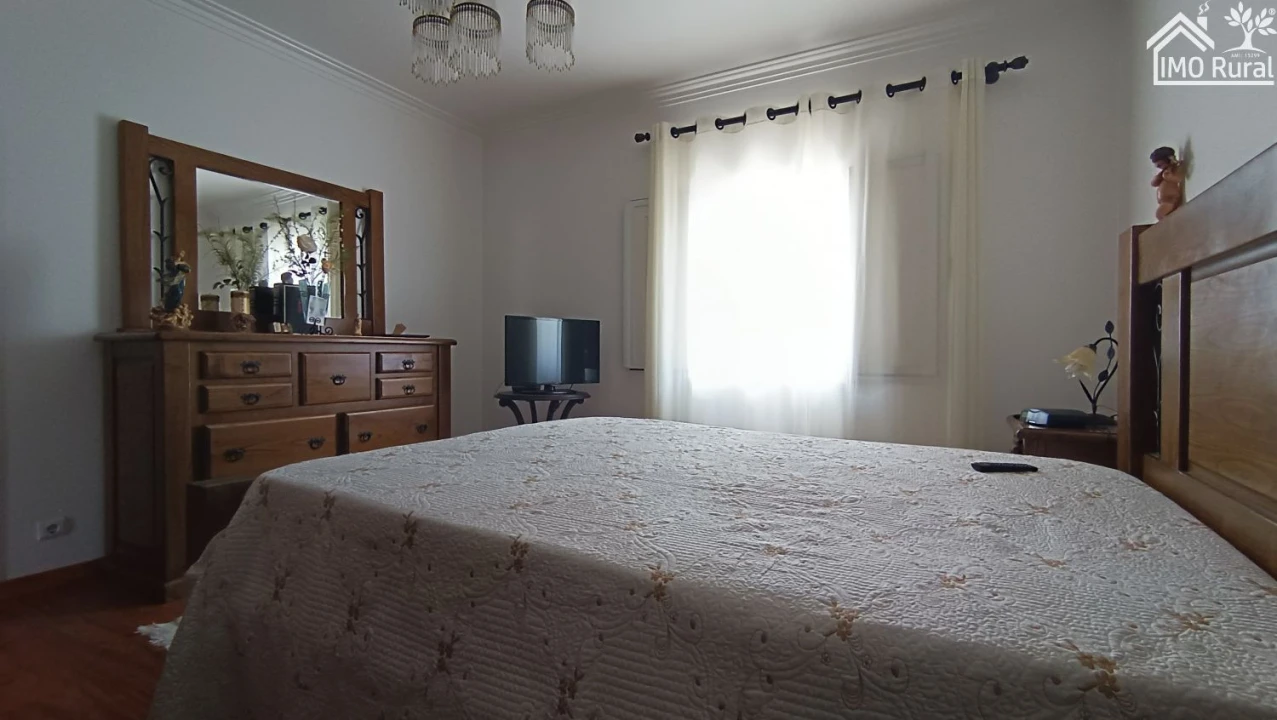 Moradia T2 para Venda em Almeirim Foto 28