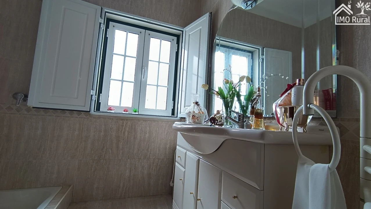 Moradia T2 para Venda em Almeirim Foto 22