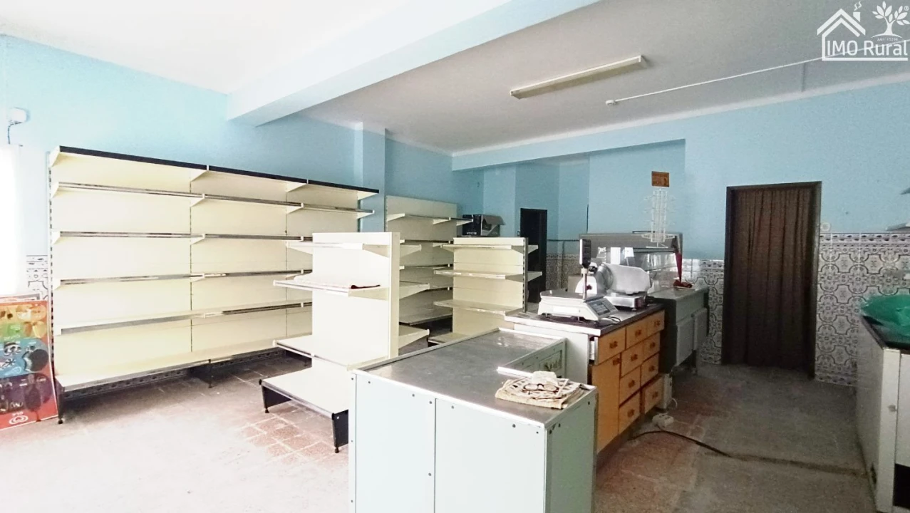 Moradia T3 para Venda em Azoia de Cima e Tremês Foto 27