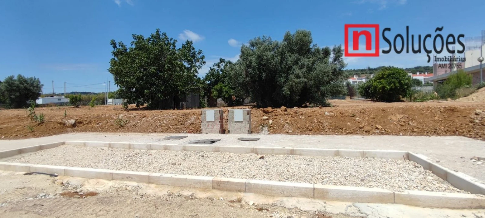 Terreno para Venda em Alverca do Ribatejo e Sobralinho Foto 1