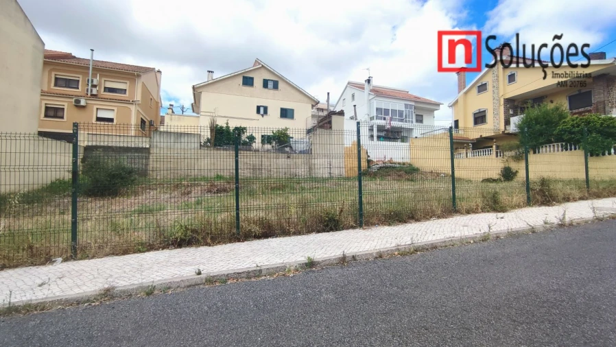 Terreno para Venda em Santa Iria de Azoia, São João da Talha e Bobadela Foto 2