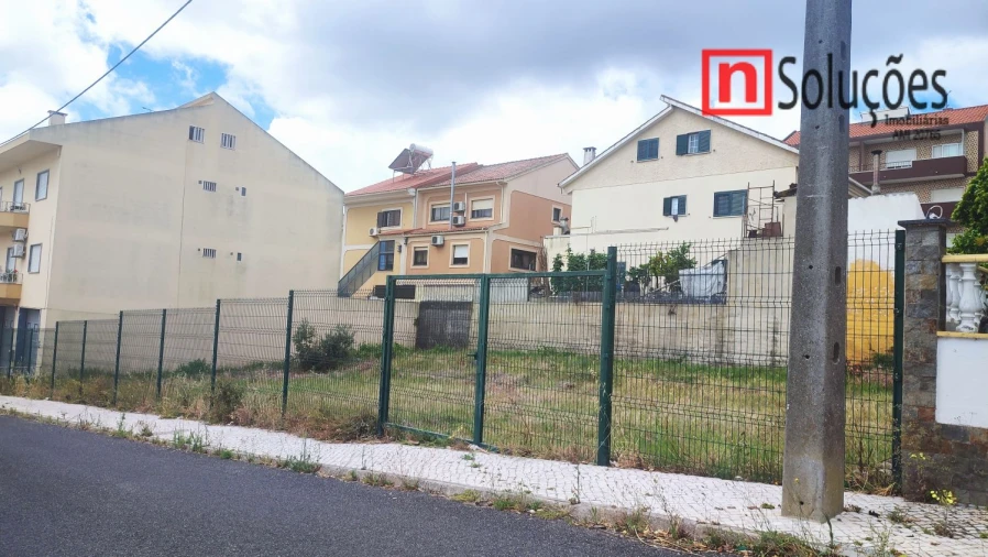 Terreno para Venda em Santa Iria de Azoia, São João da Talha e Bobadela Foto 3