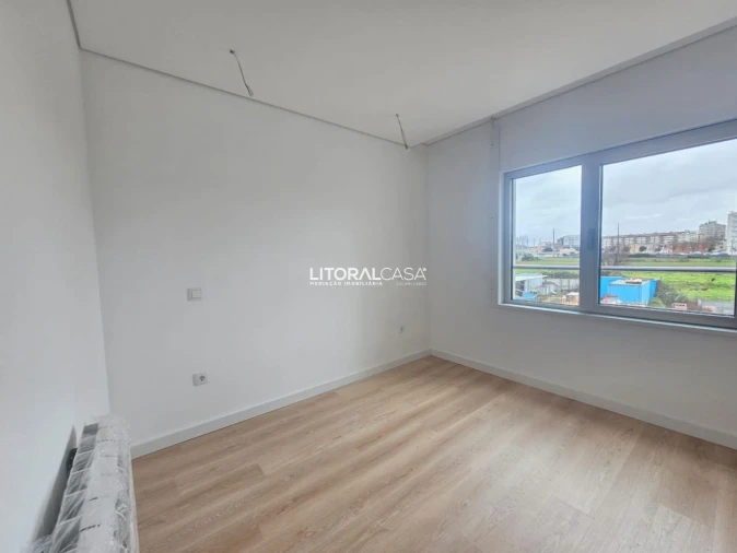 Apartamento T3 para Venda em Glória e Vera Cruz Foto 12