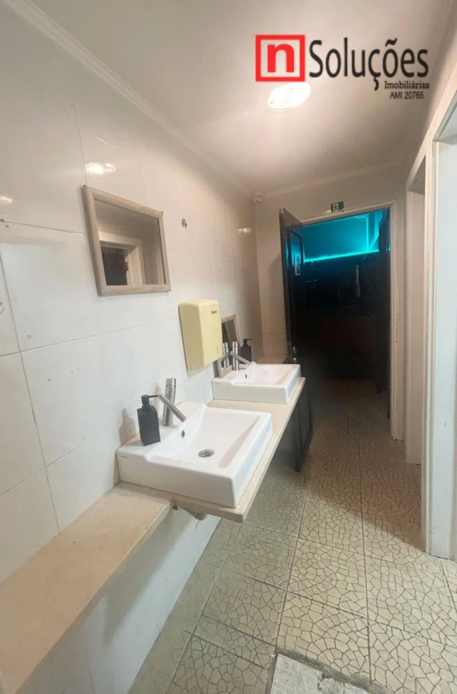 Loja para Venda em Póvoa de Santa Iria e Forte da Casa Foto 11