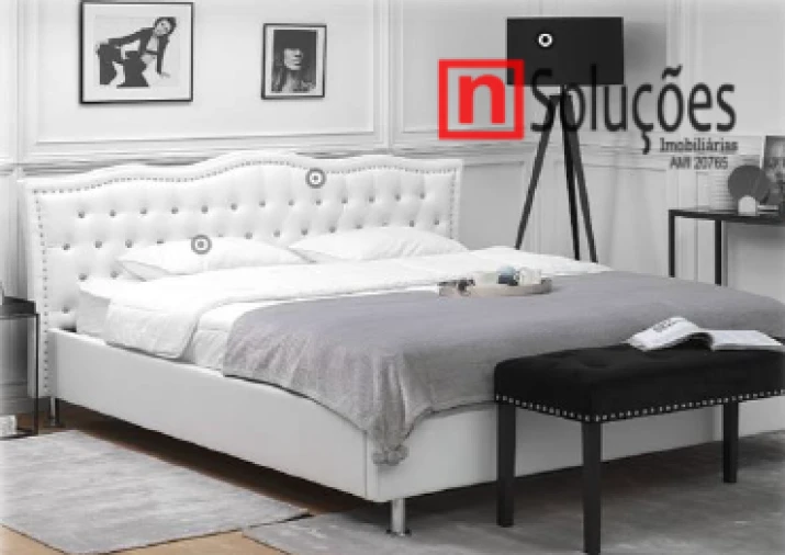 Moradia T4 para Venda em Vialonga Foto 9