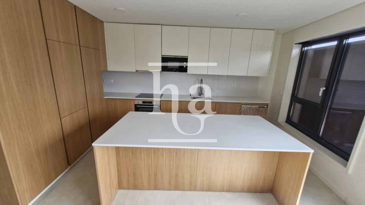 Apartamento T3 para Venda em Cedofeita, Santo Ildefonso, Sé, Miragaia, São Nicolau e Vitória Foto 1