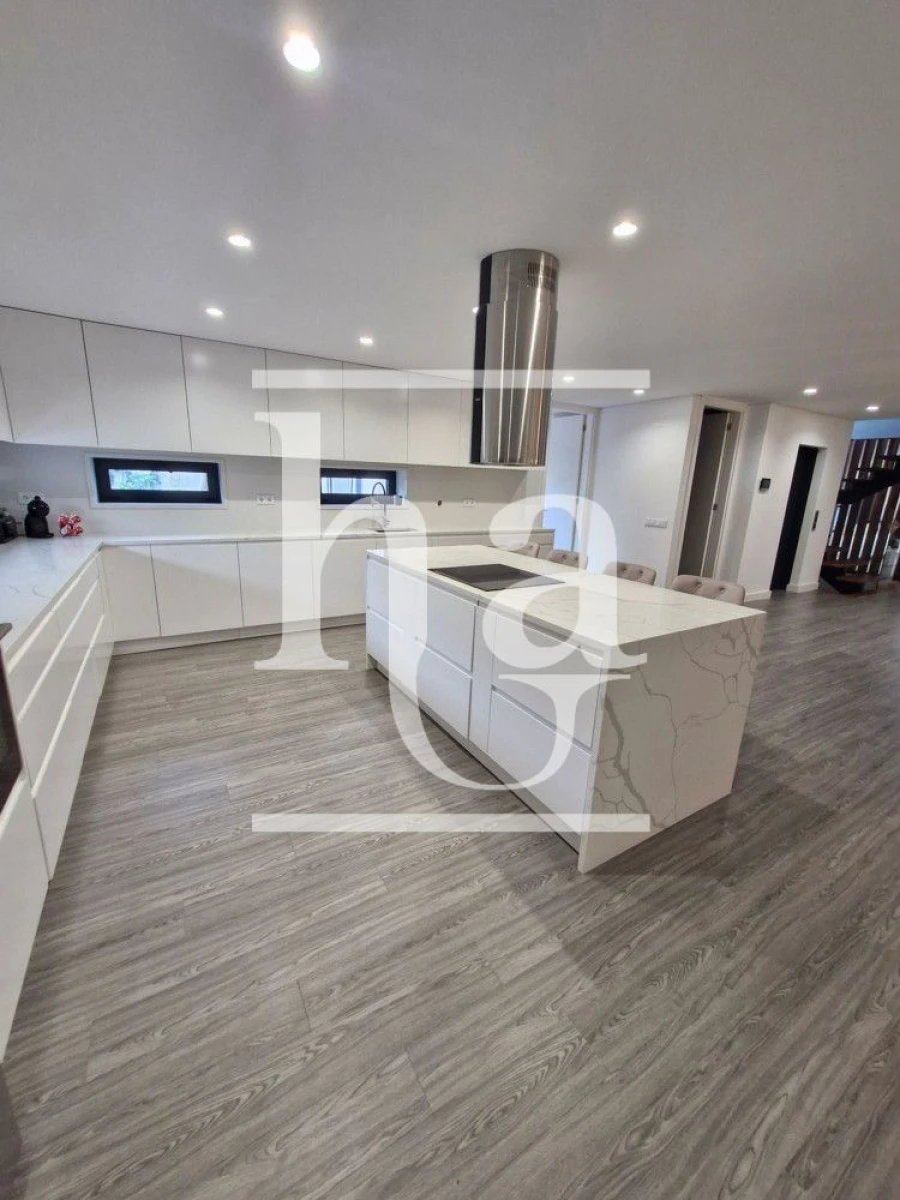 Moradia T5 para Venda em Rio Tinto Foto 8