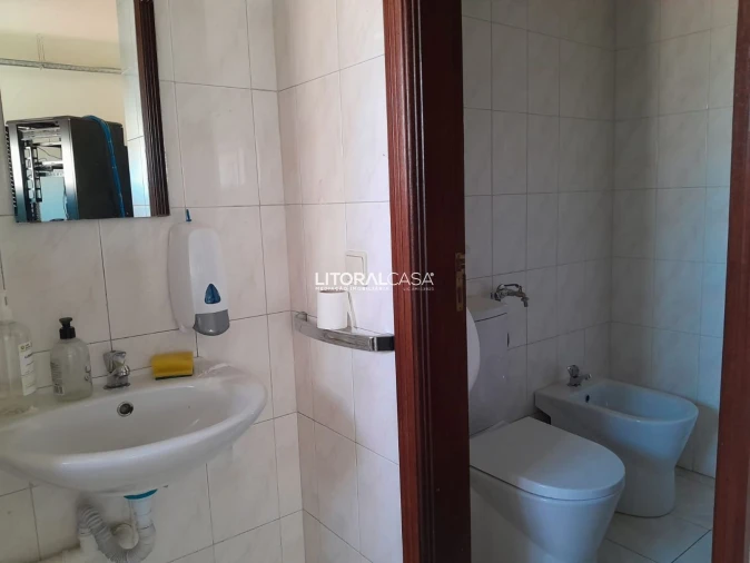 Loja para Venda em Oiã Foto 13