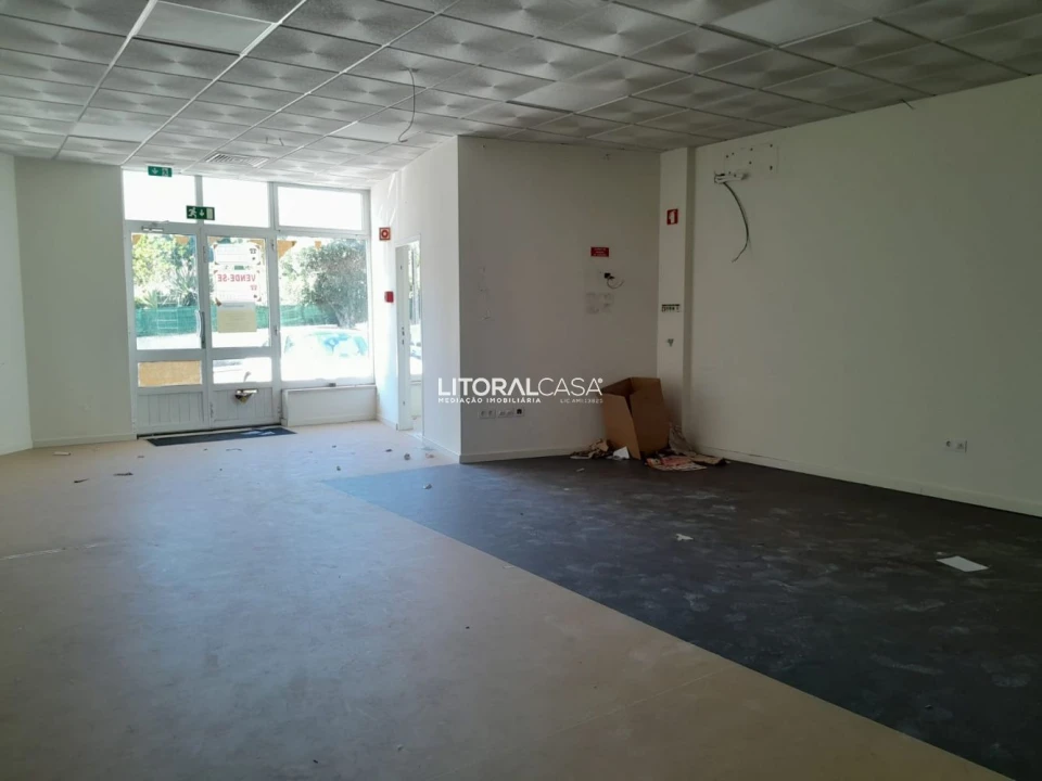 Loja para Venda em Oiã Foto 2