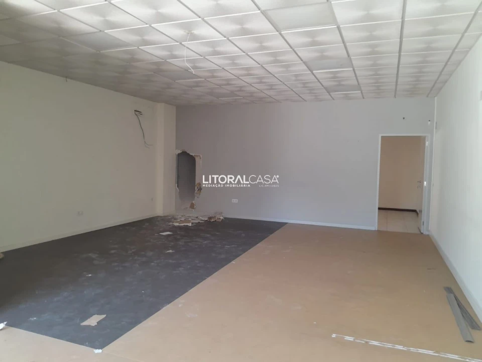 Loja para Venda em Oiã Foto 3