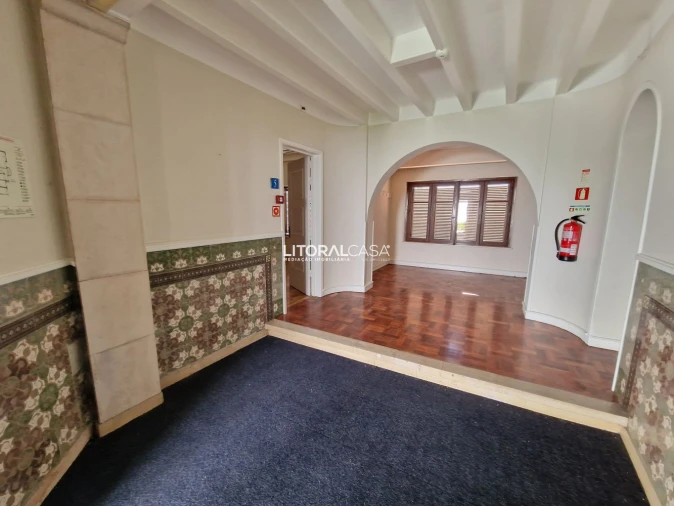 Moradia T9 para Venda em Sé Nova, Santa Cruz, Almedina e São Bartolomeu Foto 48