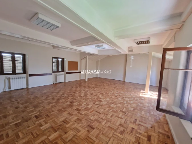 Moradia T9 para Venda em Sé Nova, Santa Cruz, Almedina e São Bartolomeu Foto 47