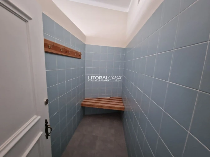 Moradia T9 para Venda em Sé Nova, Santa Cruz, Almedina e São Bartolomeu Foto 28