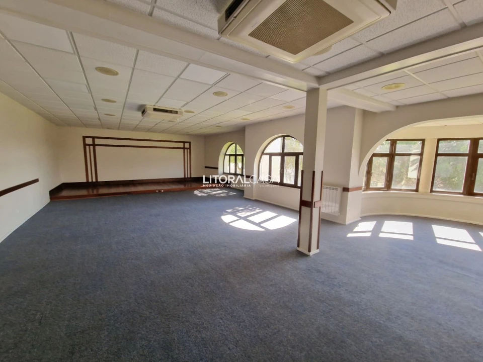 Moradia T9 para Venda em Sé Nova, Santa Cruz, Almedina e São Bartolomeu Foto 18