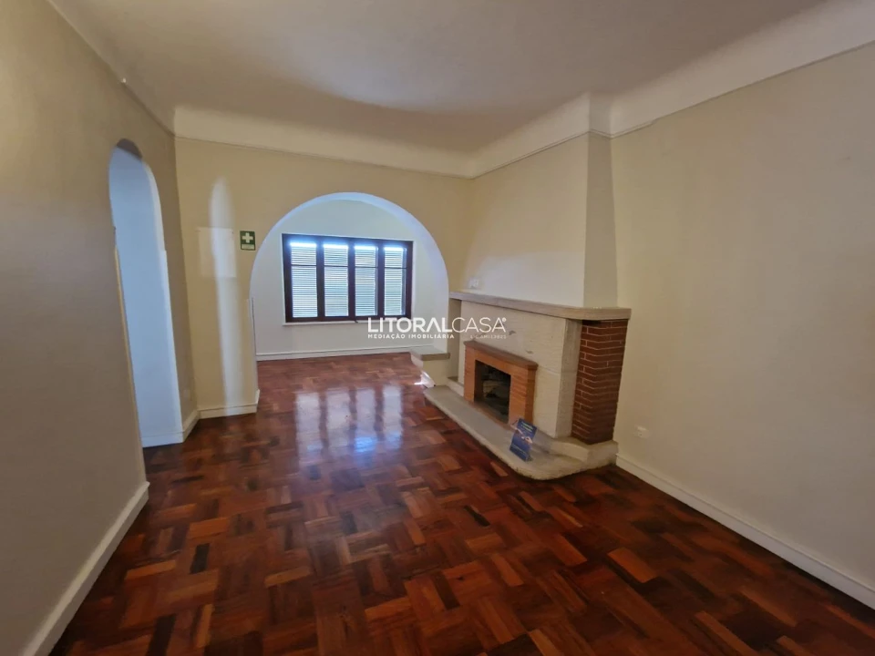 Moradia T9 para Venda em Sé Nova, Santa Cruz, Almedina e São Bartolomeu Foto 23