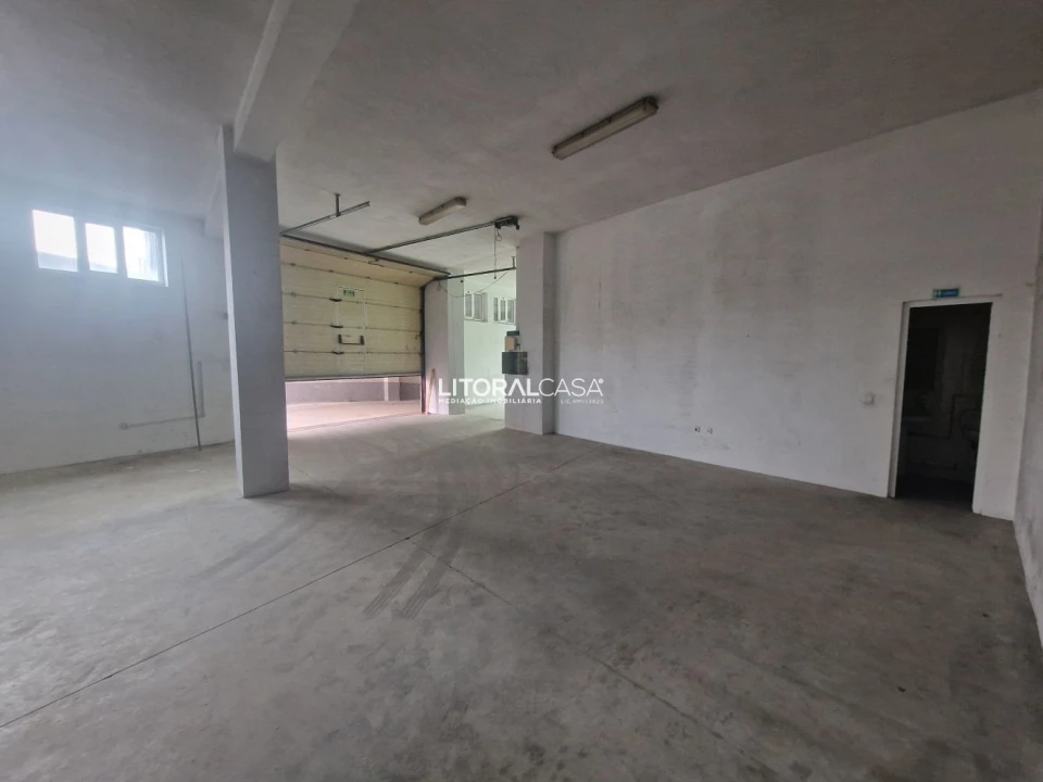 Loja para Venda em São João da Madeira Foto 8