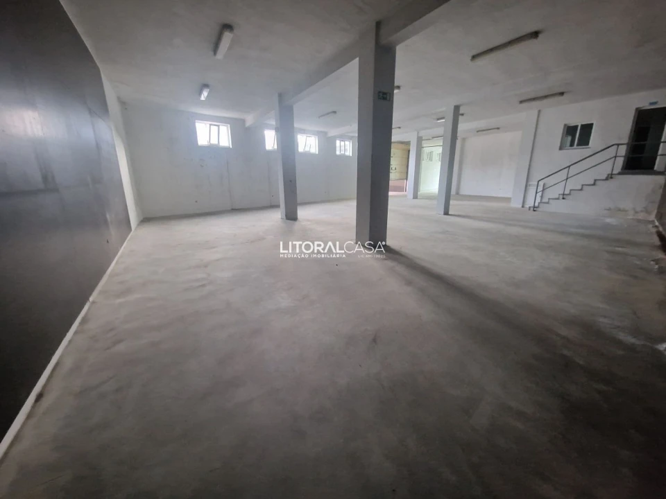 Loja para Venda em São João da Madeira Foto 14