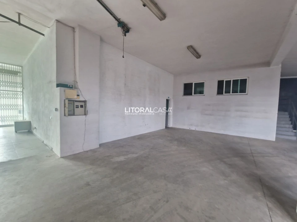 Loja para Venda em São João da Madeira Foto 4