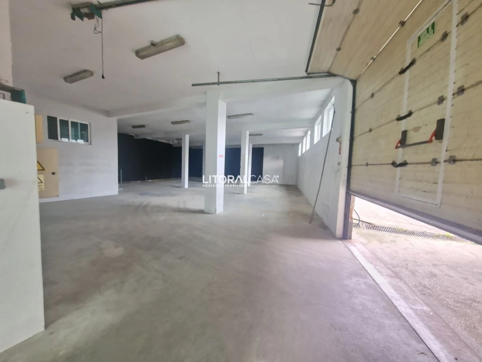 Loja para Venda em São João da Madeira Foto 6