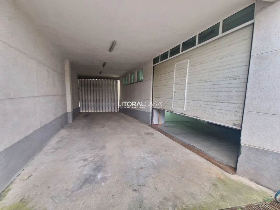 Loja para Venda em São João da Madeira Foto 17