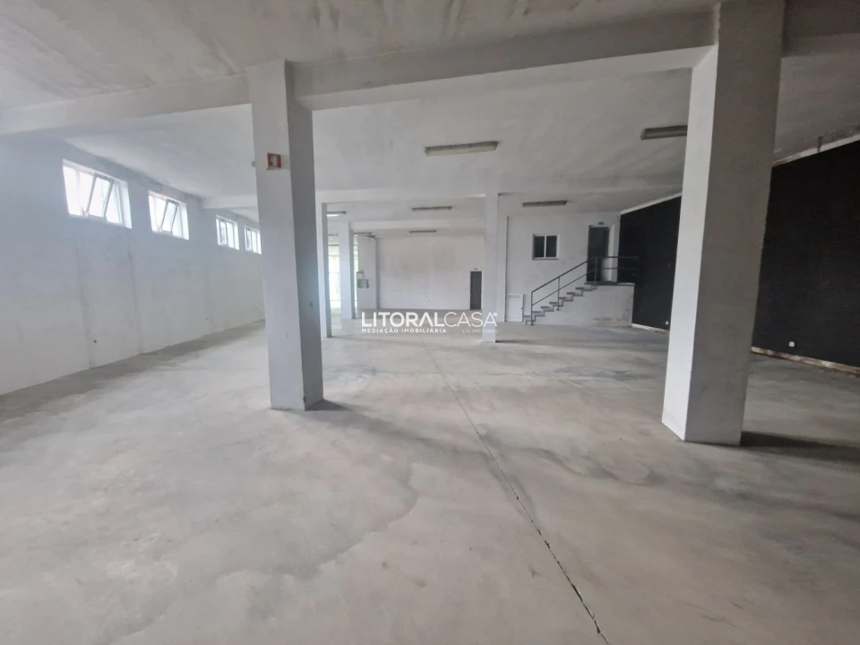 Loja para Venda em São João da Madeira Foto 13