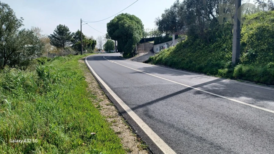 Terreno para Venda em Carvoeira e Carmões Foto 3