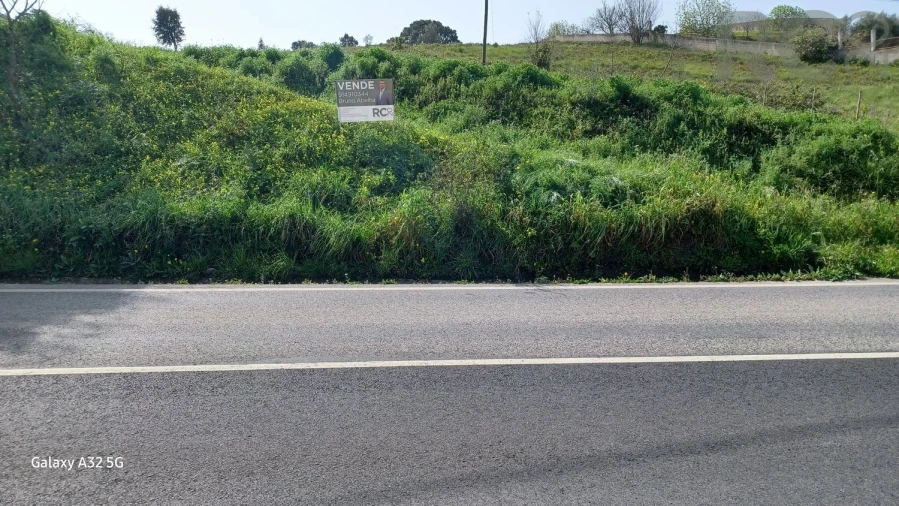 Terreno para Venda em Carvoeira e Carmões Foto 2