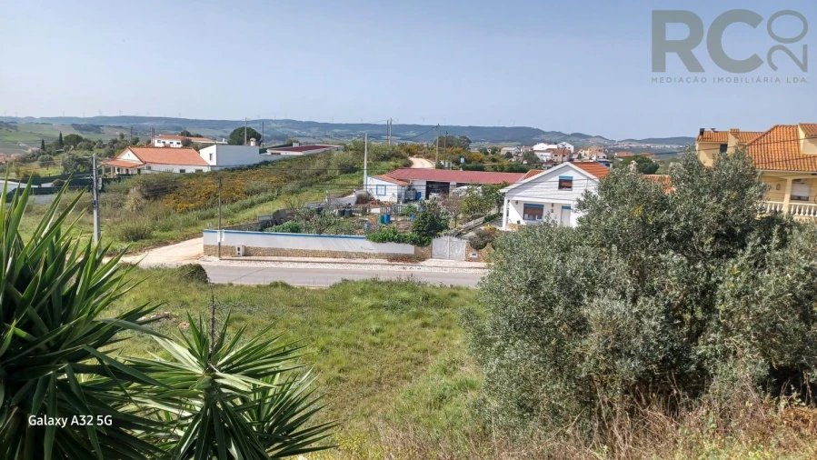 Terreno para Venda em Olhalvo Foto 9