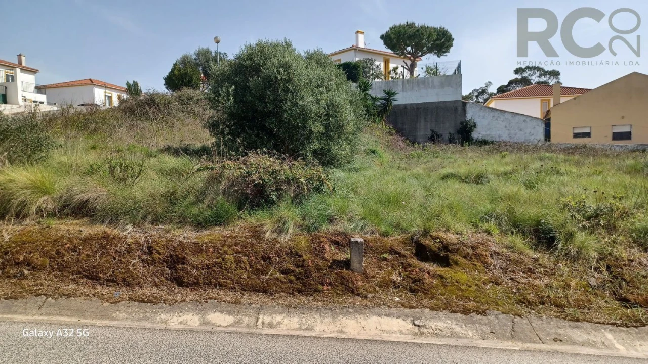 Terreno para Venda em Olhalvo Foto 6