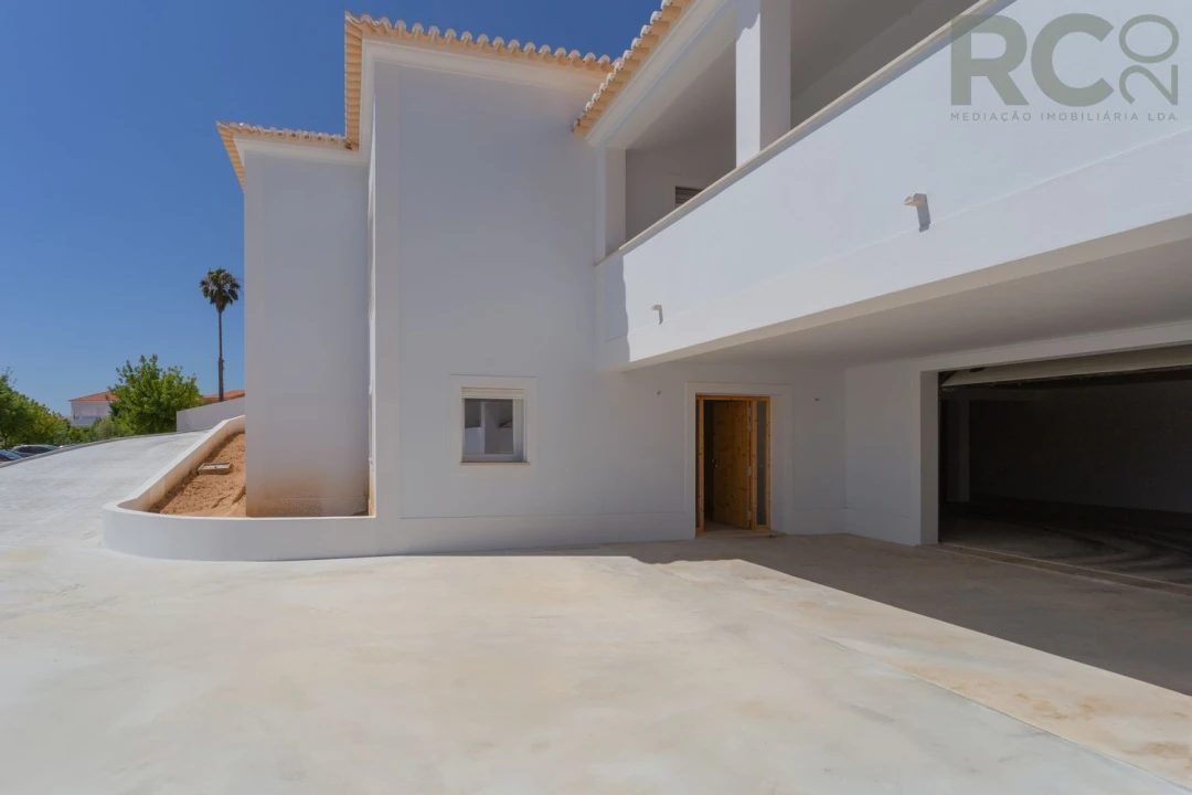 Moradia T6 para Venda em Turcifal Foto 18