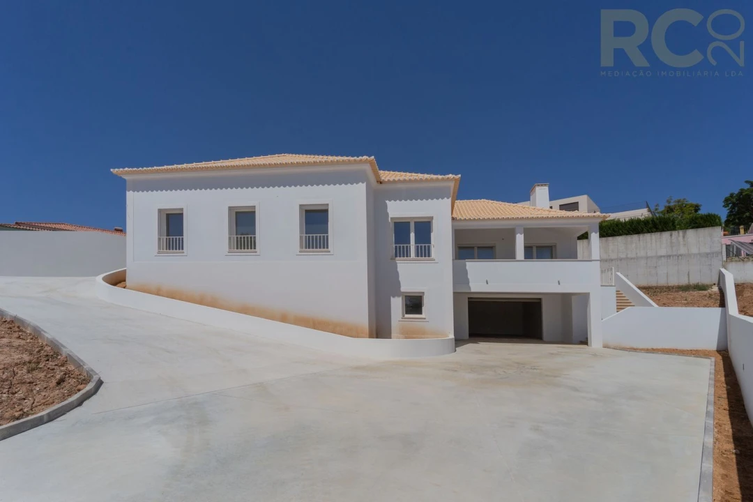 Moradia T6 para Venda em Turcifal Foto 4