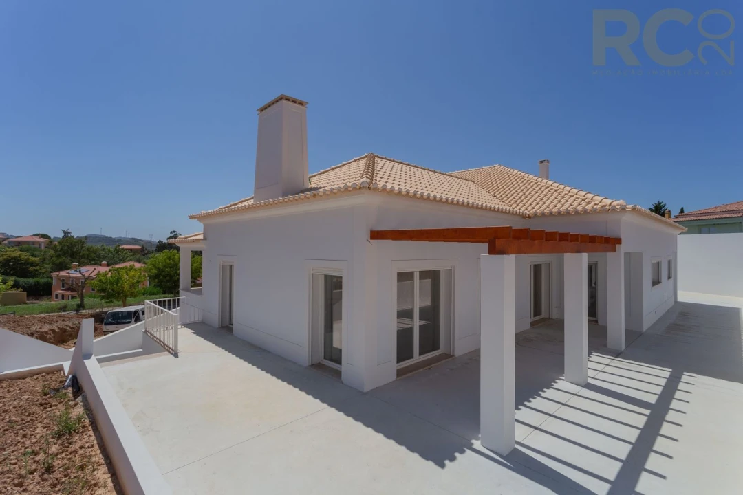 Moradia T6 para Venda em Turcifal Foto 12