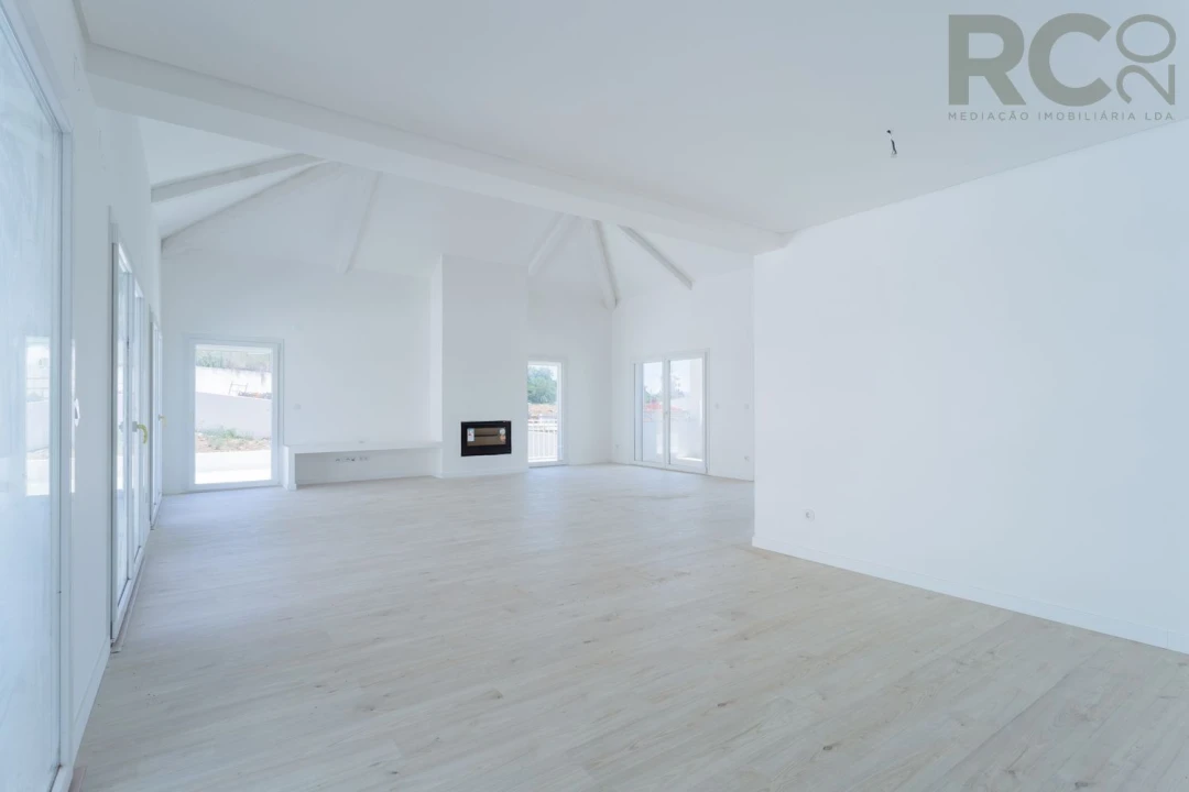 Moradia T6 para Venda em Turcifal Foto 21