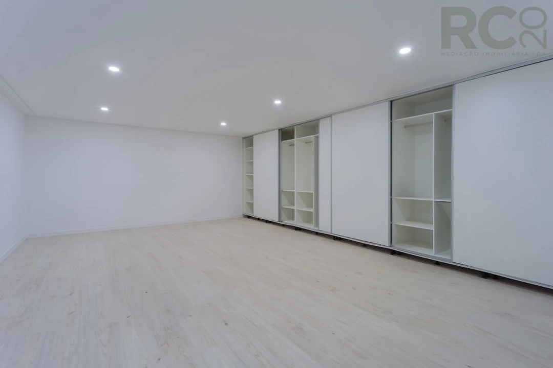 Moradia T6 para Venda em Turcifal Foto 54