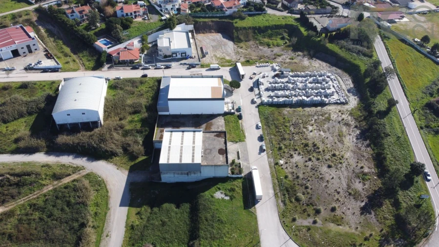 Loja para Venda em Miragaia e Marteleira Foto 2