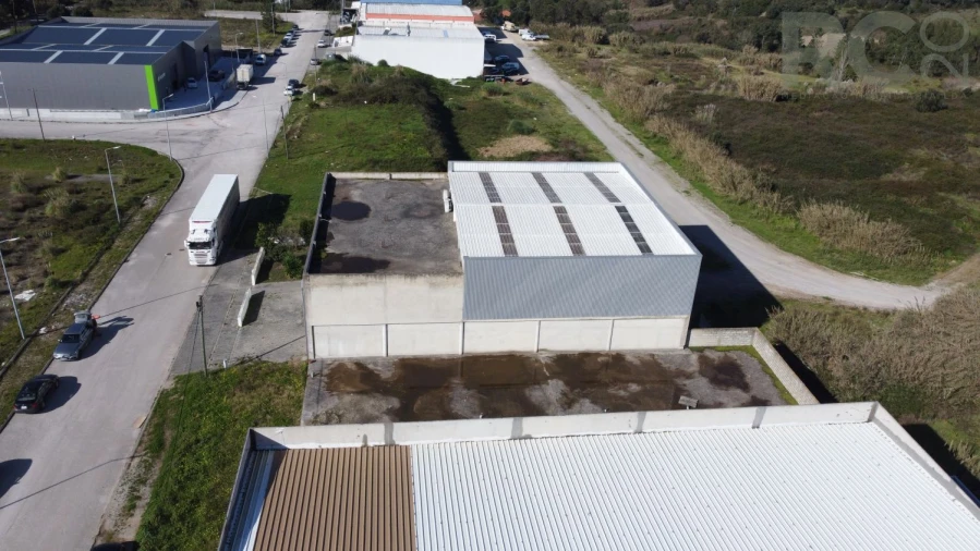 Loja para Venda em Miragaia e Marteleira Foto 6