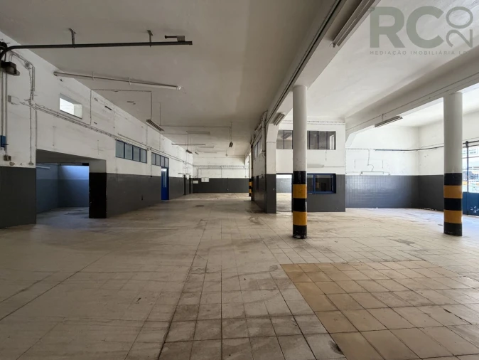 Loja para Venda em Santa Maria, São Pedro e Matacães Foto 20