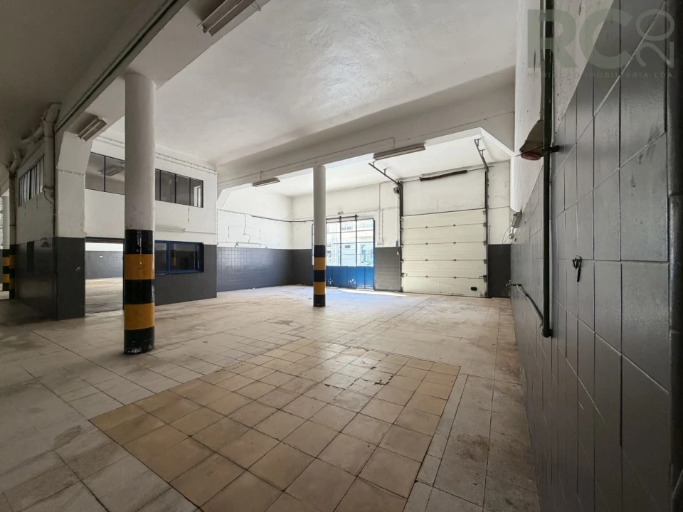 Loja para Venda em Santa Maria, São Pedro e Matacães Foto 21