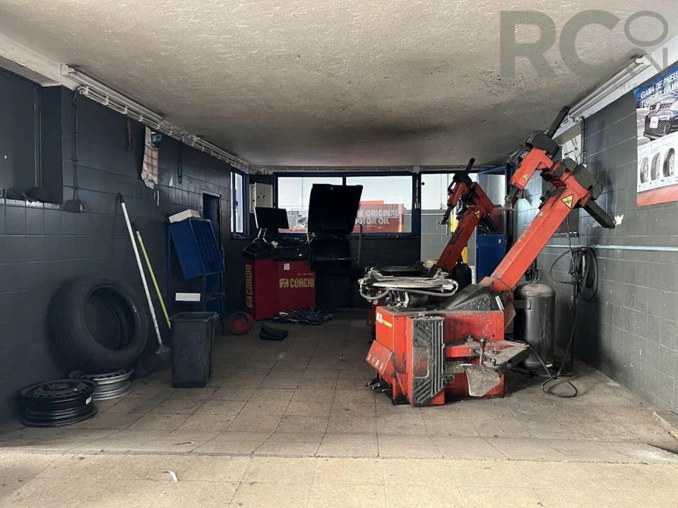 Loja para Venda em Santa Maria, São Pedro e Matacães Foto 34