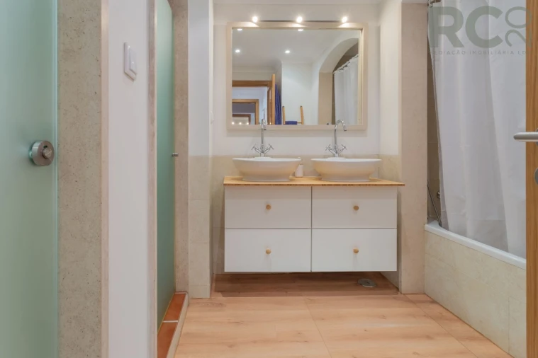 Apartamento T2 para Venda em Turcifal Foto 36