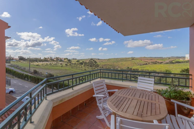 Apartamento T2 para Venda em Turcifal Foto 30