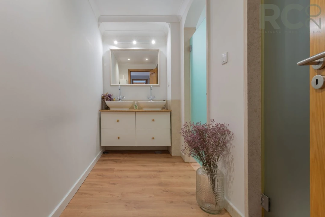 Apartamento T2 para Venda em Turcifal Foto 49