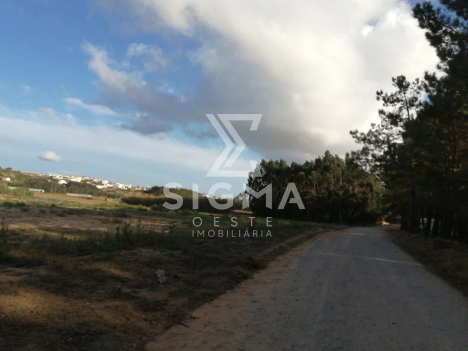 Terreno para Venda em Lourinhã e Atalaia Foto 9