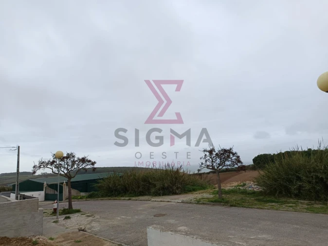 Terreno para Venda em Lourinhã e Atalaia