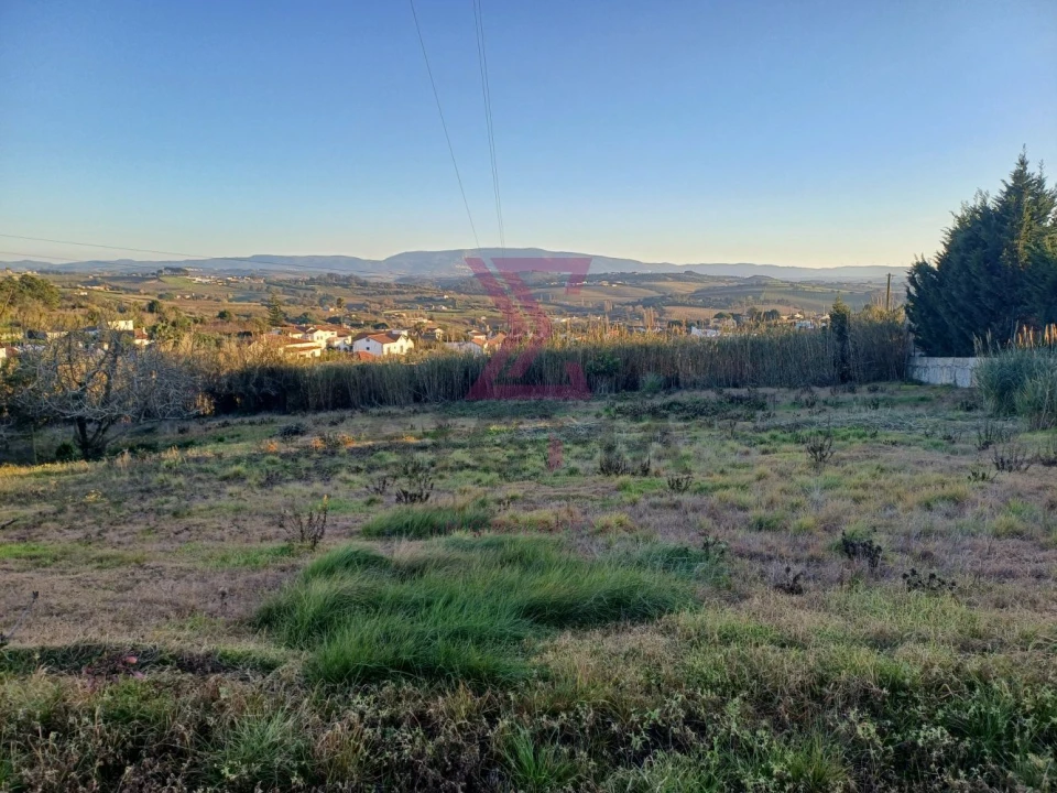 Terreno para Venda em Carvalhal Foto 2