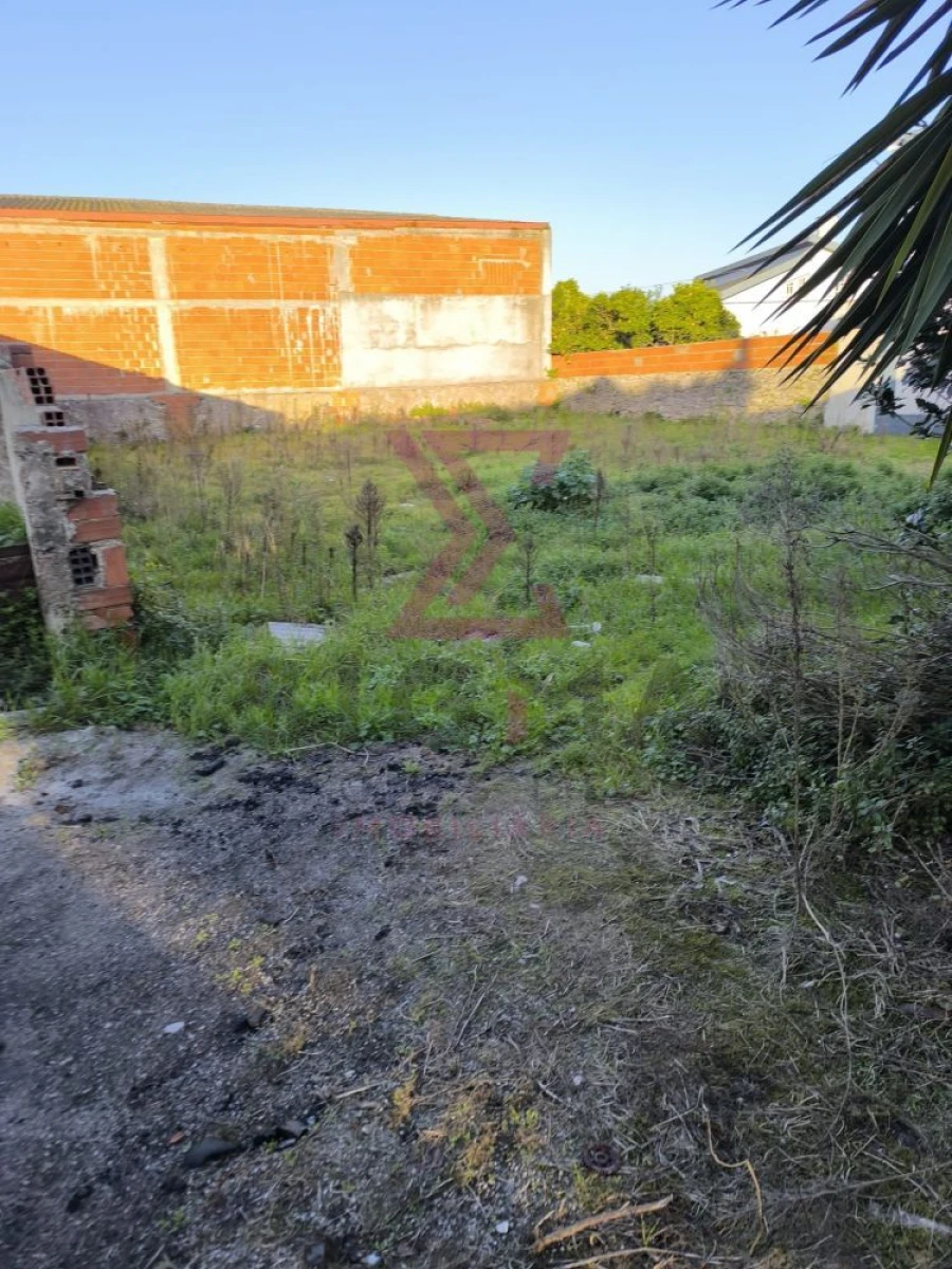 Quinta T3 para Venda em Po Foto 45