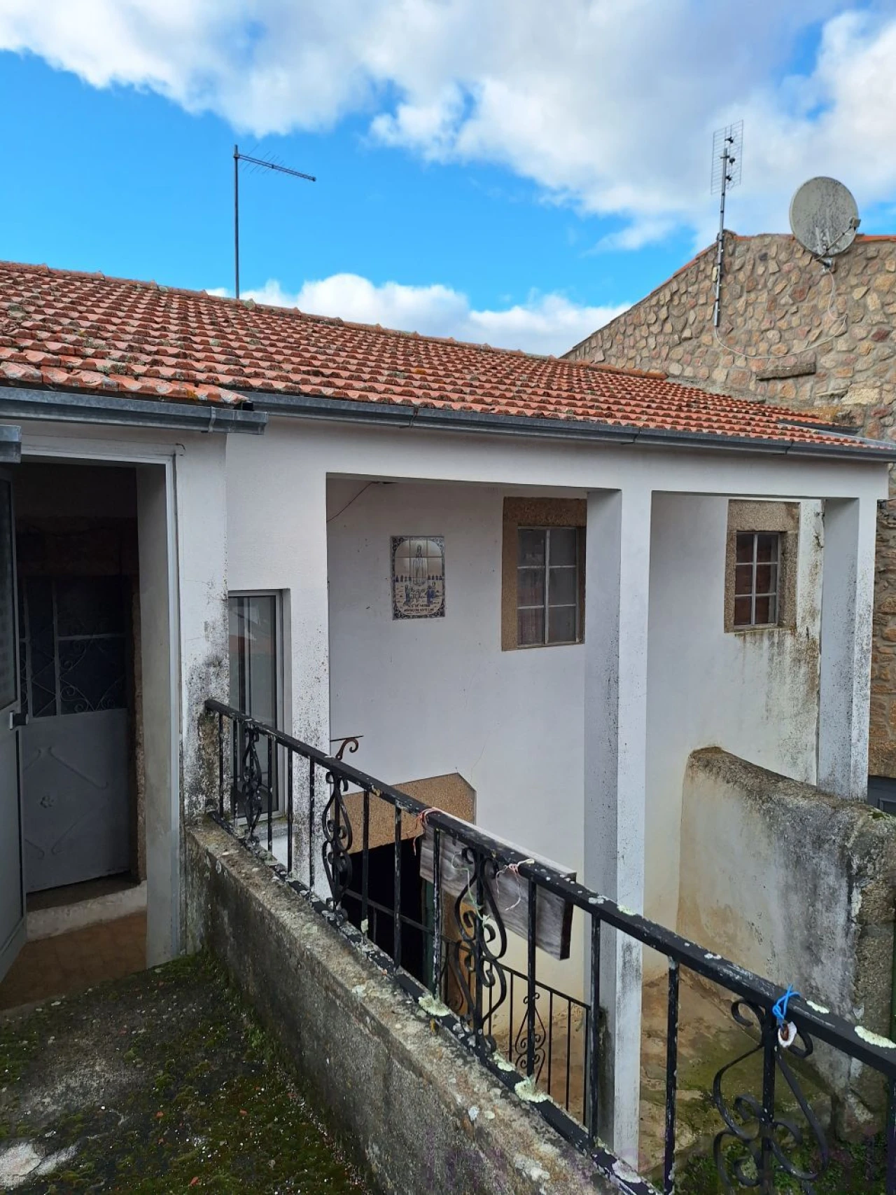 Moradia T6 para Venda em Castelo Mendo, Ade, Monteperobolso e Mesquitela Foto 3